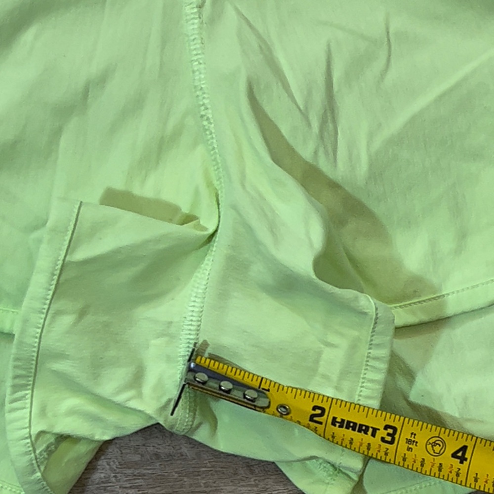 Lululemon Women’s Speed Up Lined Shorts Size 6 - Picture 7 of 9